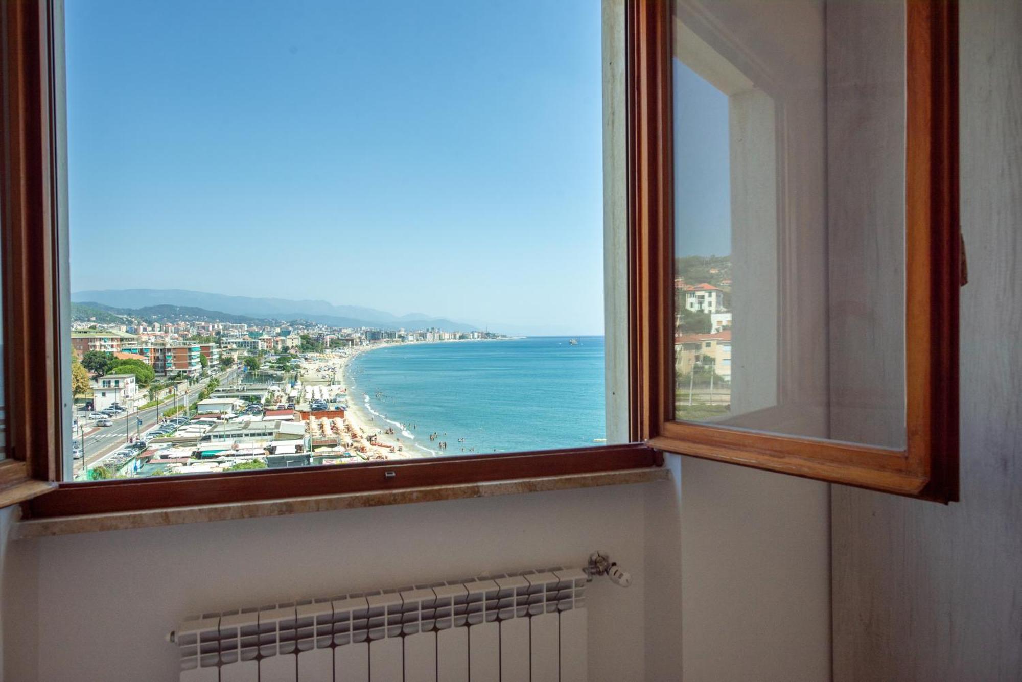 Apartamento You And The Sea Savona Exterior foto