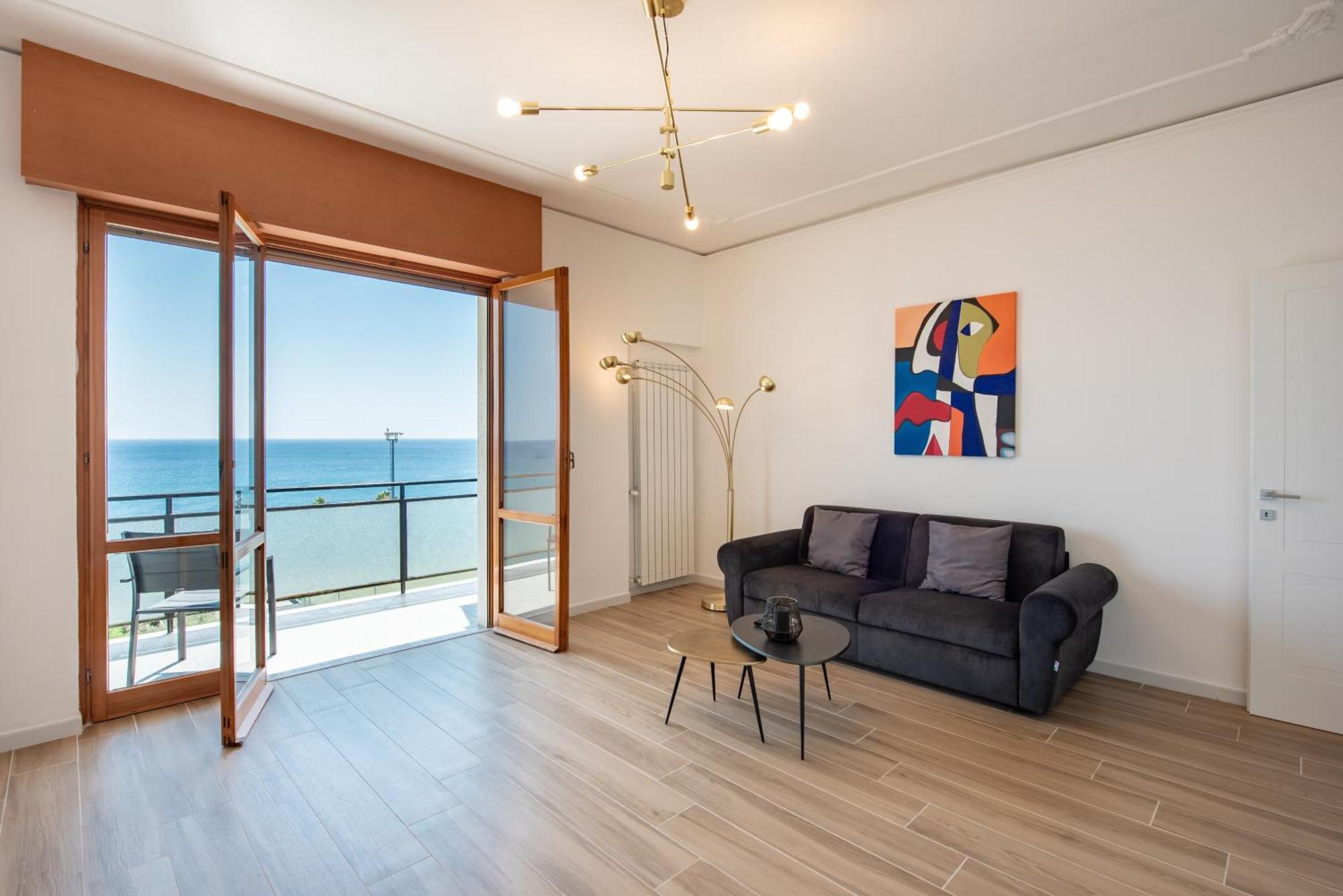 Apartamento You And The Sea Savona Exterior foto