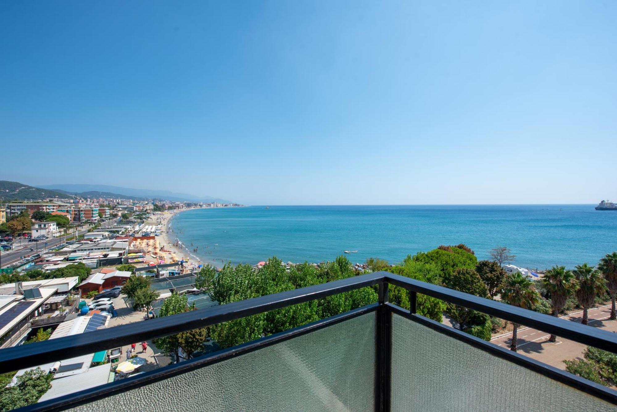 Apartamento You And The Sea Savona Exterior foto